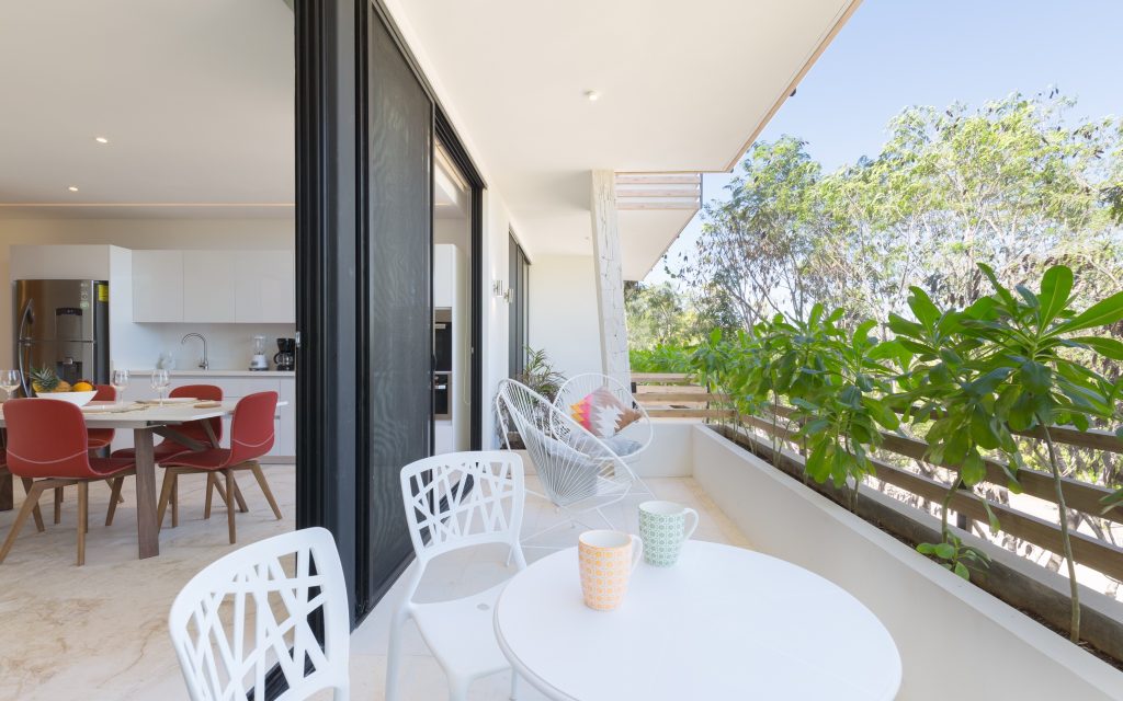 1 Bedroom — living and dining area